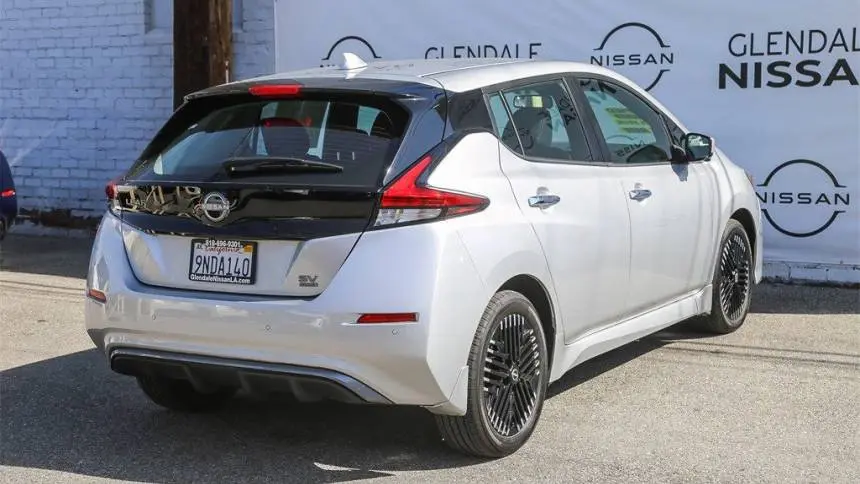 2023 Nissan LEAF 1N4CZ1CV9PC563465