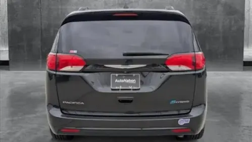 2018 Chrysler Pacifica 2C4RC1N77JR358987