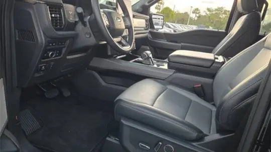 2024 Ford F-150 Lightning 1FT6W5L75RWG18925