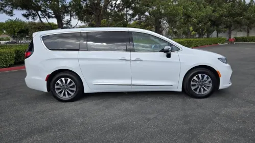 2023 Chrysler Pacifica 2C4RC1S78PR622375