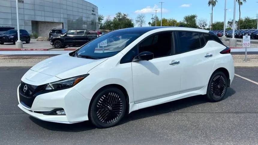 2023 Nissan LEAF 1N4CZ1CV6PC561575