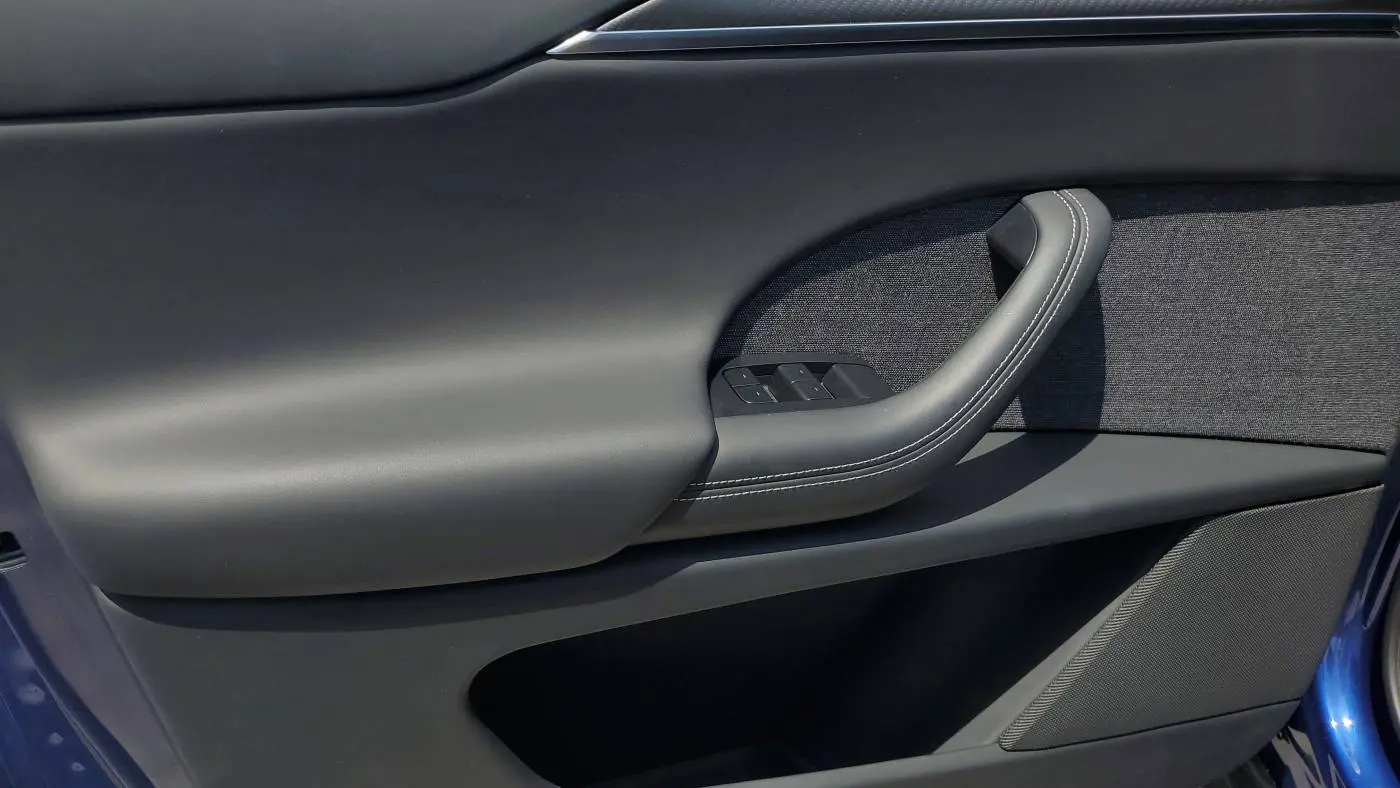 2023 Tesla Model X 7SAXCBE67PF431108