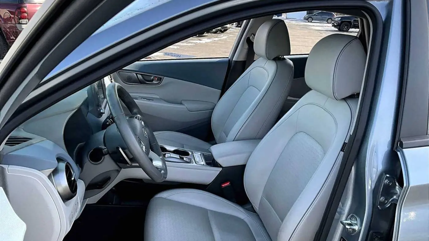 2021 Hyundai Kona Electric KM8K33AG7MU121308