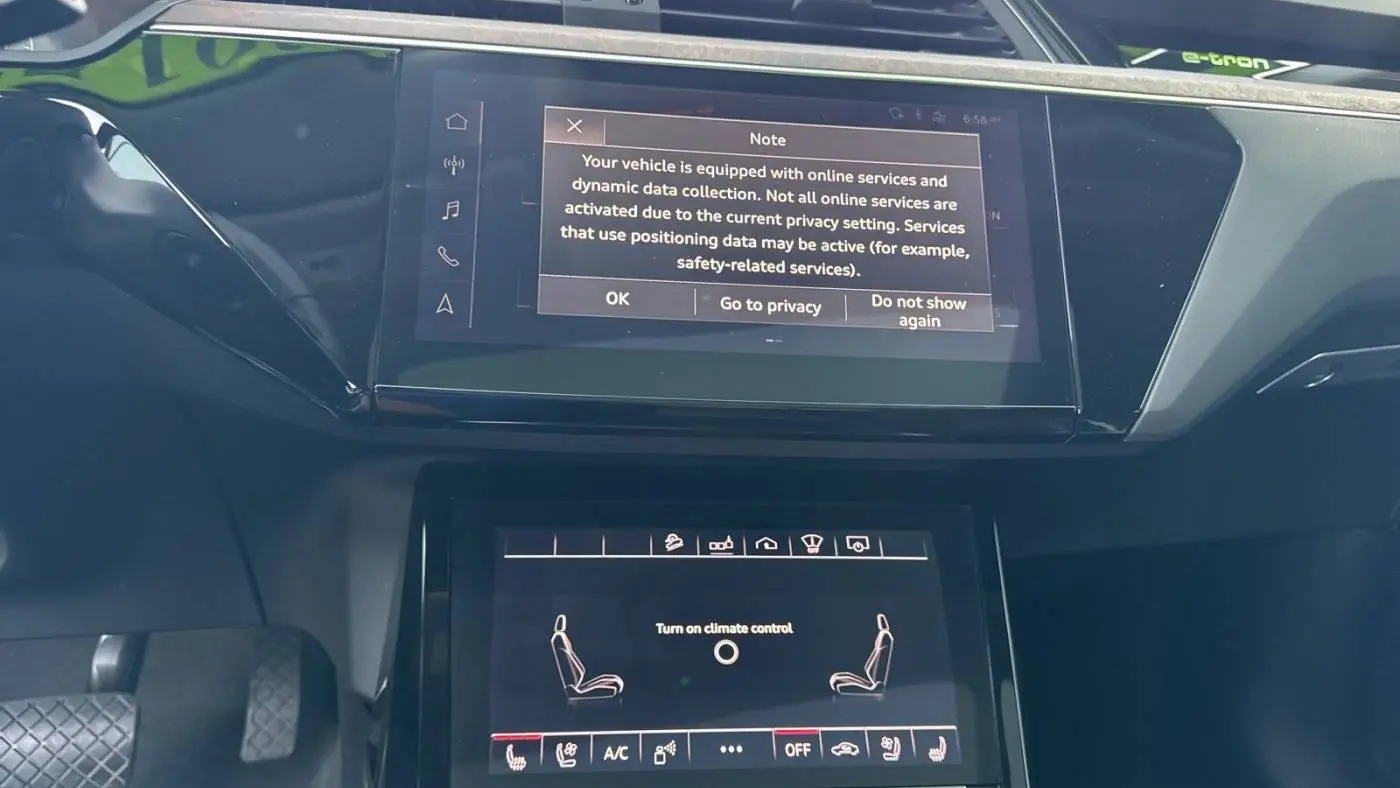 2019 Audi e-tron WA1VABGEXKB024811