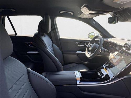 2025 Mercedes GLC